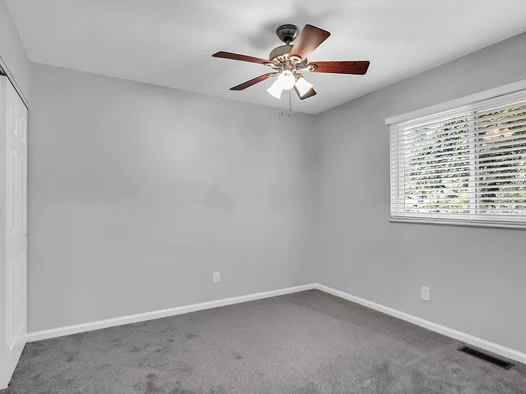 1338 Greenmar Dr — Photo 16