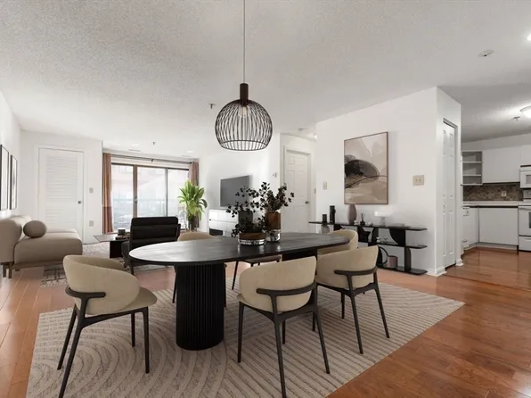 3920 Mystic Valley Pkwy APT 217, Medford, MA 02155