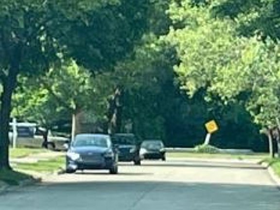 Exterior Neighborhood (street photo)