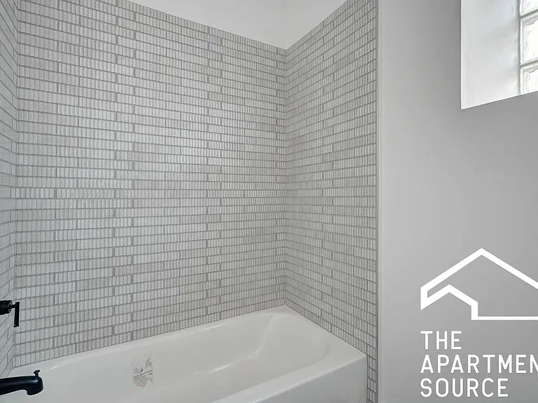 2732 W Chicago Ave #3R — Photo 13