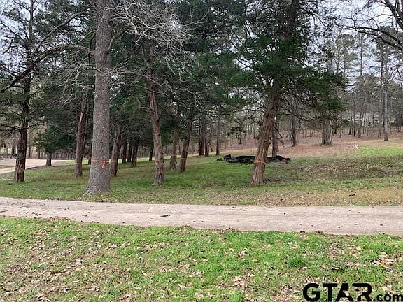 4th image of 18780 Three Lakes Rd