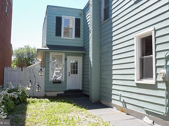 3rd image of 370 Beech St