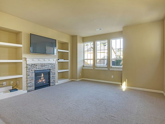 2nd image of 9906 NE 138th Pl #30