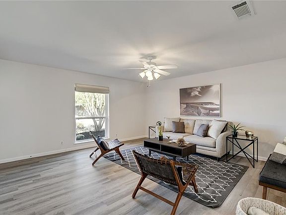 5th image of 7509 Eastcrest Dr