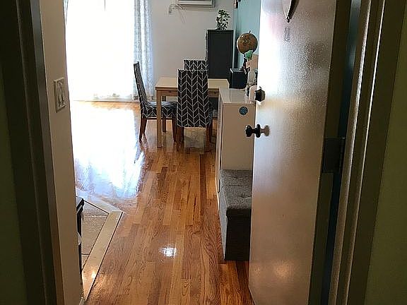 2nd image of 2565 W 17th St #2B