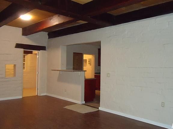 3rd image of 301 Santiago Ave