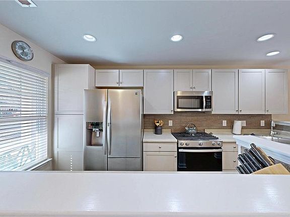 4th image of 116 Covington Cove Ct