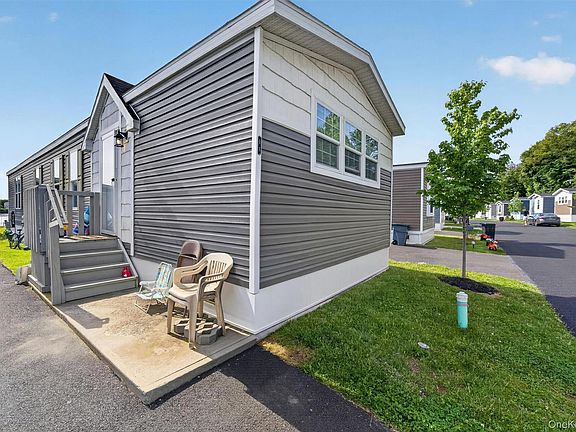 2nd image of 11 Windward Way