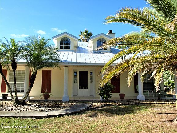 4th image of 4566 Serna Ave