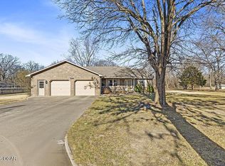 3711 Silver Creek Dr, Joplin, MO 64804