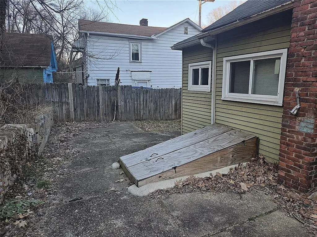 2 bed, 778 sqft, $1,299 — Photo 3