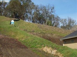 1670 NW Avery St, Roseburg, OR 97470
