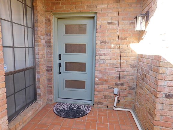 2nd image of 622 Crowley Rd