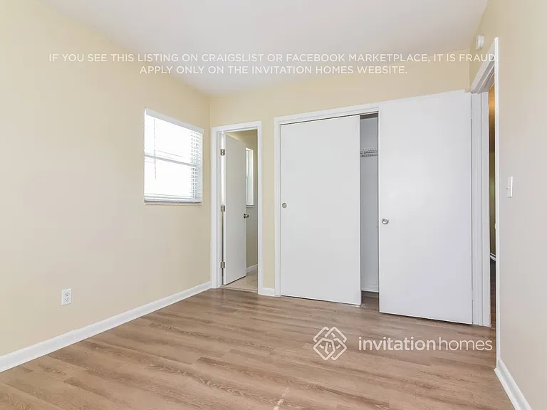 511 Sutton Pl — Photo 14