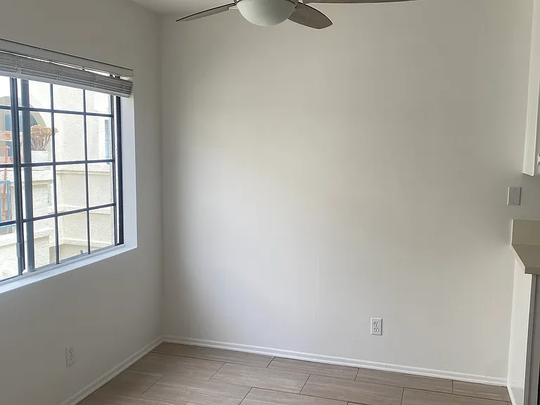 930 Venice Blvd #209 — Photo 9