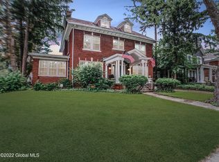 795 Wright Ave, Schenectady, NY 12309