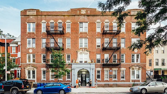 Rented by Nooklyn NYC LLC | media 17