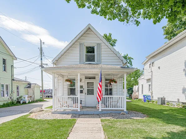 105 W Ellsworth St, Columbia City, IN 46725