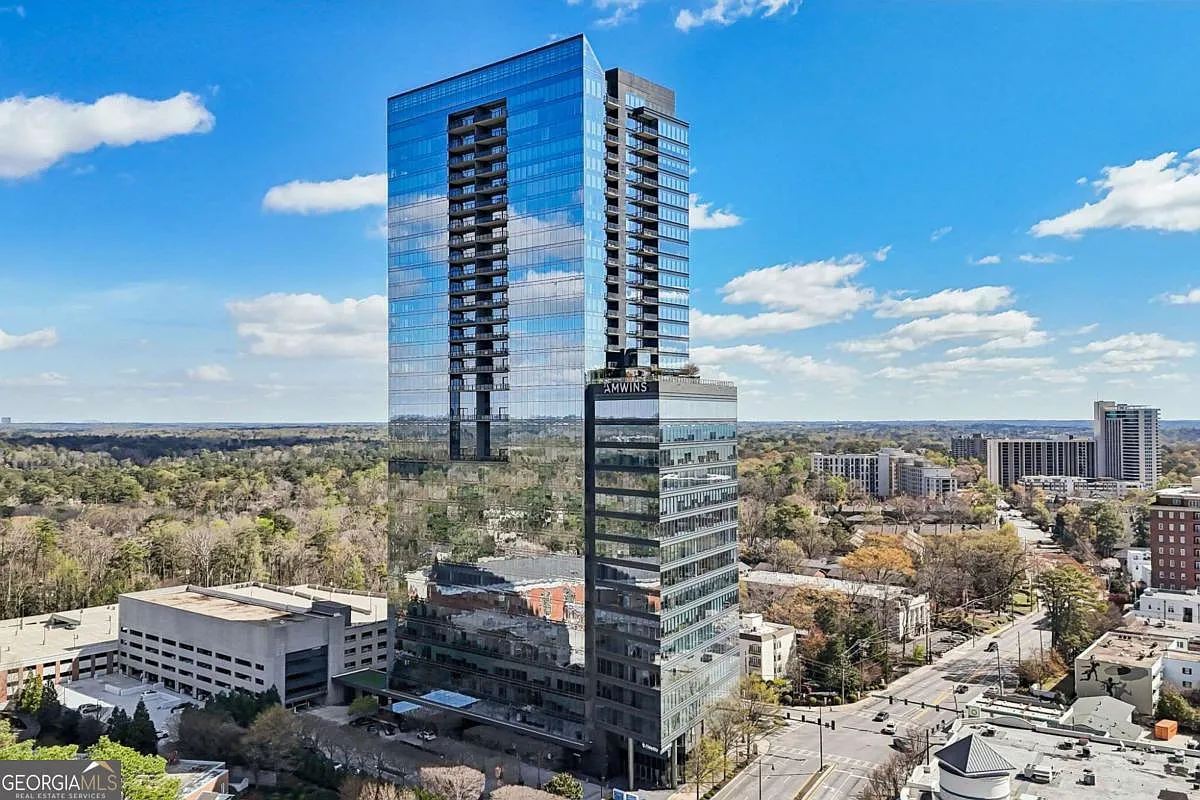 3630 Peachtree Rd NE Unit 2307 photo 1