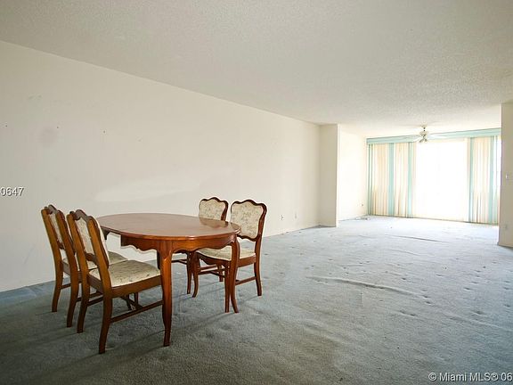 3rd image of 7384 N Devon Dr #309