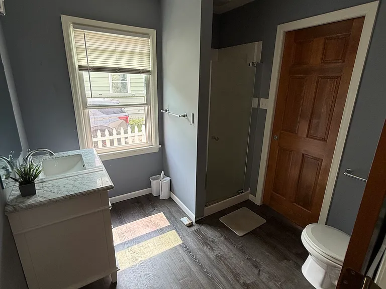 1143 Michigan Ave — Photo 16