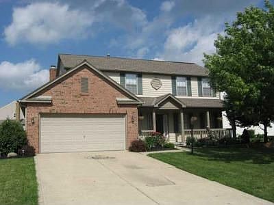 2nd image of 820 Dunvegan Cir
