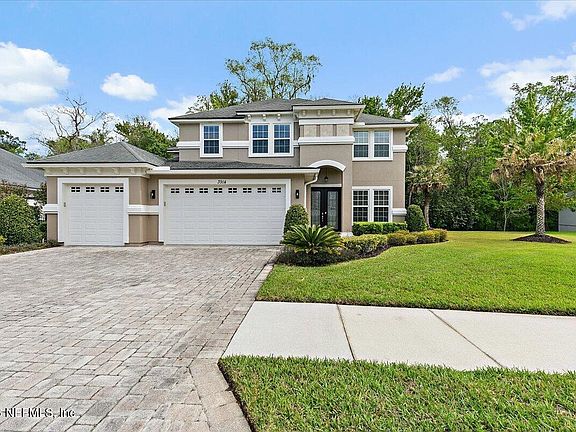 5th image of 3914 MEDITERRANEAN Court