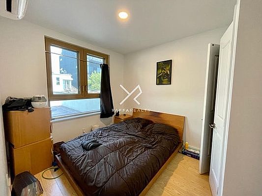 4th image of 379 Harman St APT 2H