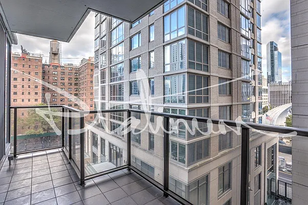 Rented by Platinum Properties | media 18