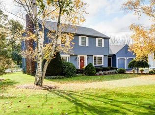 10 Apple Hill Rd, Sturbridge, MA 01566
