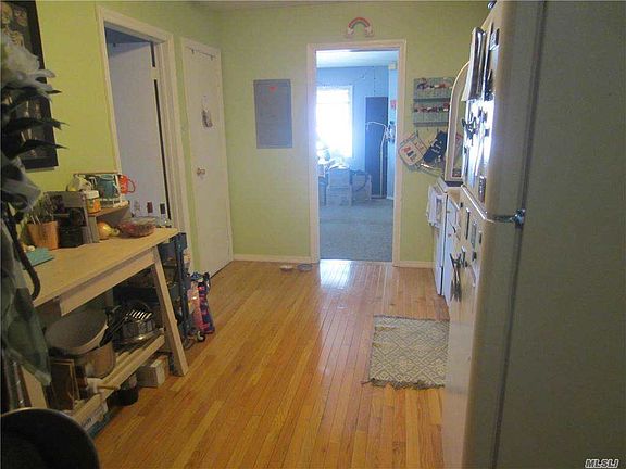 3rd image of 140 E Main St #A