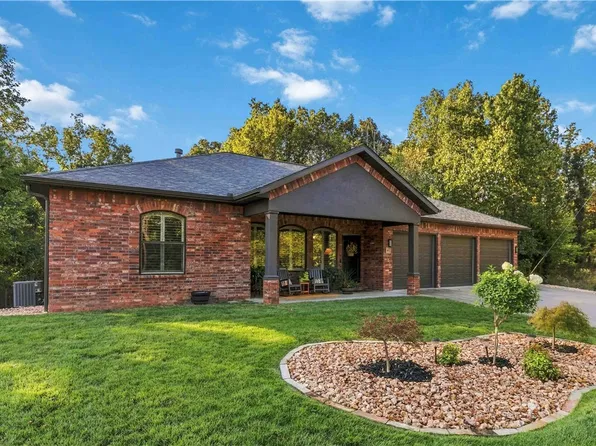 8 Chelmsworth Dr, Bella Vista, AR 72715