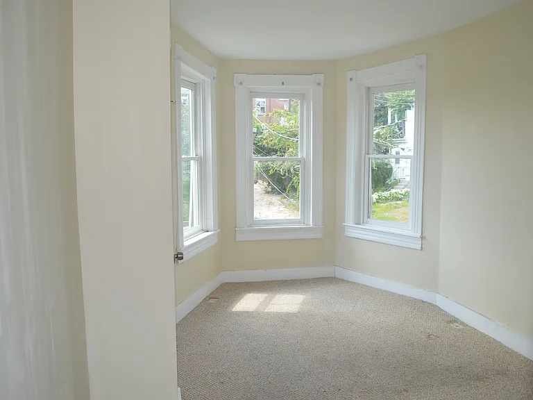 1838 Rutland Ave — Photo 5