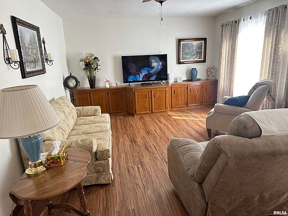 2nd image of 620 Black Hills Dr