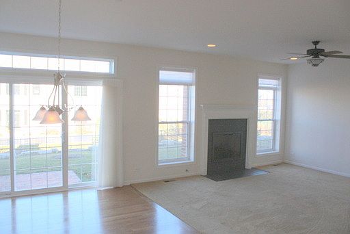 5th image of 1020 Hickory Dr #1020