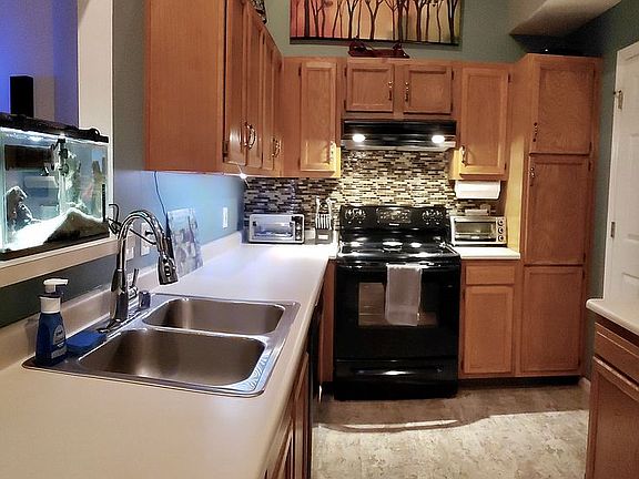 Kitchen (laundry on right)