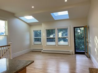 1011 Wood St, Oakland, CA 94607