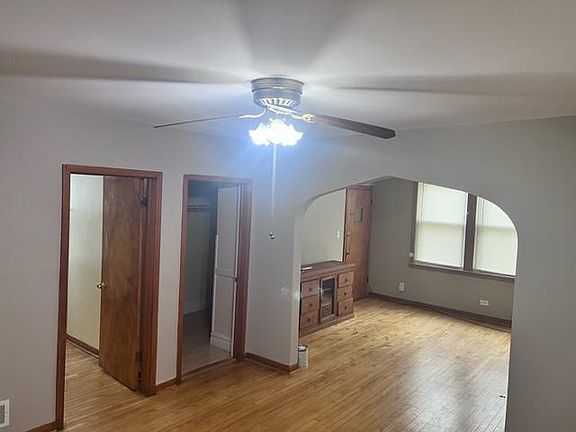 3rd image of 4849 S Tripp Ave #1