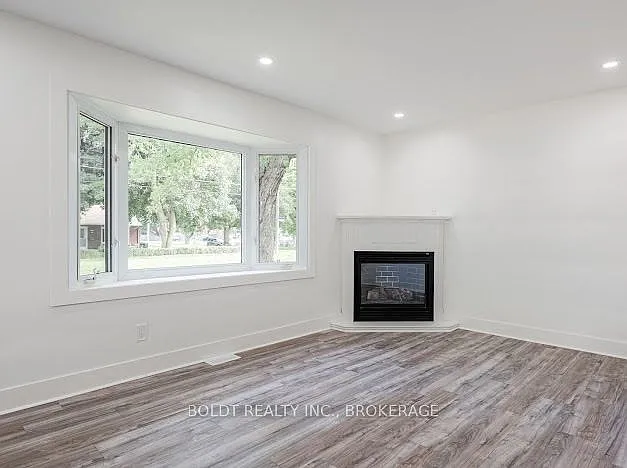 3047 Saint Patrick Ave — Photo 4