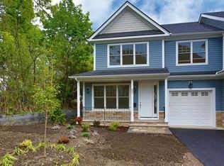 32A Wetherell St #A, Newton, MA 02464