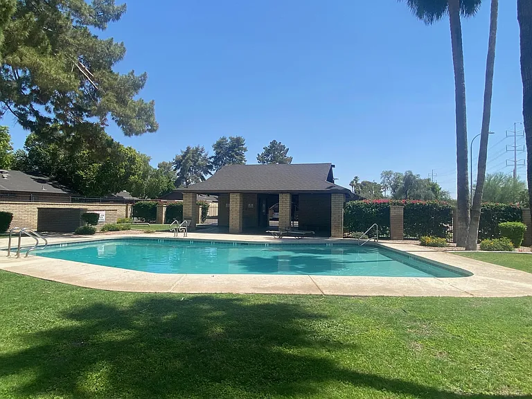 32 W Loma Vista Dr #104 — Photo 13