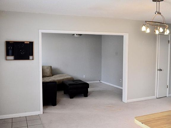 4th image of 4133 White Pine Ave #5-1