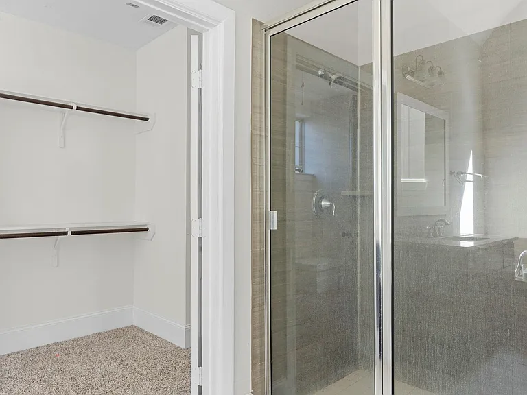 1812 Dennis St — Photo 23