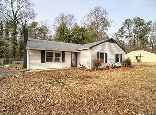 11056 Woods Cross Rd, Gloucester, VA 23061