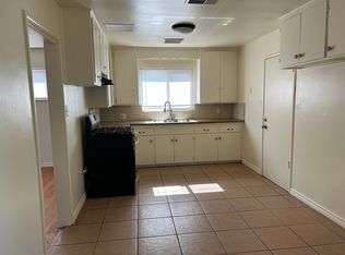 920 E Cypress Ave, Visalia, CA 93292