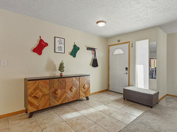 3rd image of 624 Figueroa St NE