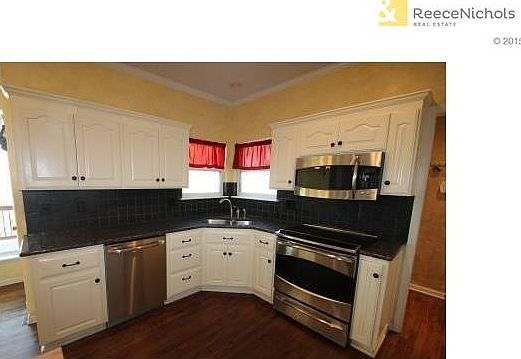 Kitchen, sink with a view