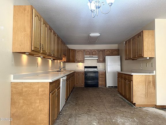 4th image of 1414 8th Ave NE