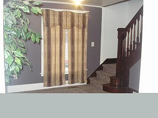 4th image of 90 E Hanover St