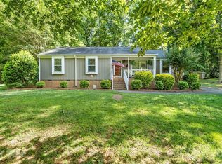 1008 Timber Wood Ct, Matthews, NC 28105